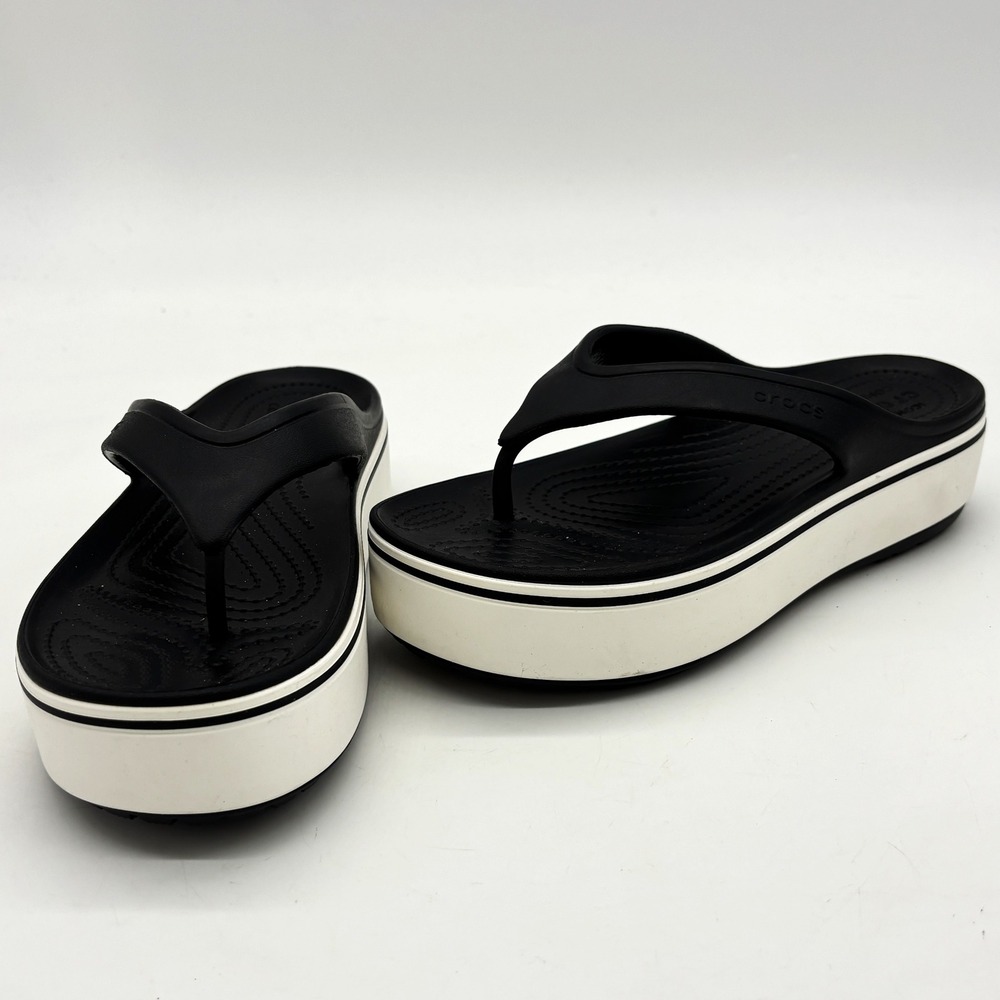 Crocs Crocband Platform Flip Sandals Womens 8 Black White Casual Chunky Thong